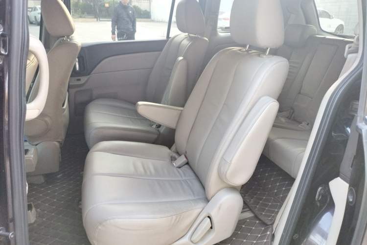 Used Mazda 8 2013 2.5L Ultimate Edition Left Rear Seat