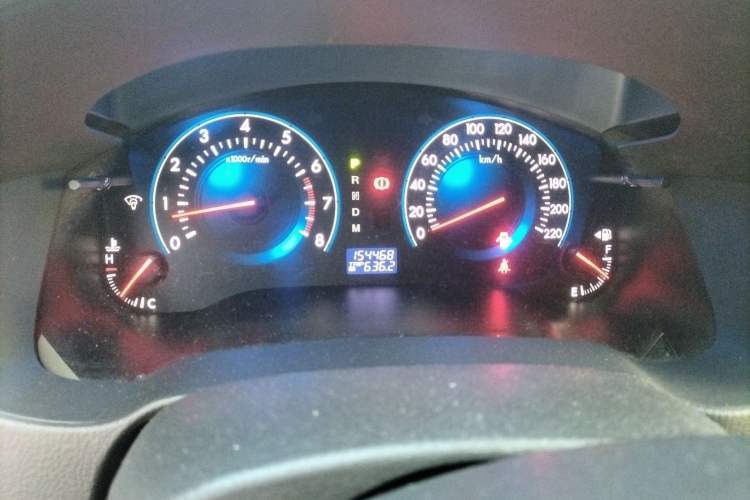Used Mazda 8 2013 2.5L Ultimate Edition Odometer Close Up