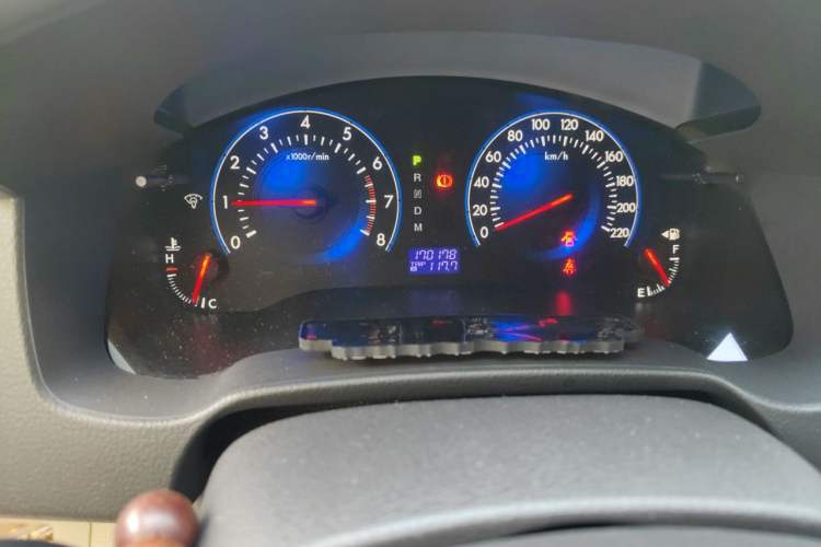 Used Mazda 8 2013 2.5L Elite Edition Odometer Close Up