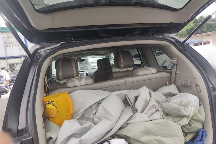 Used Mazda 8 2013 2.5L Deluxe Edition Trunk