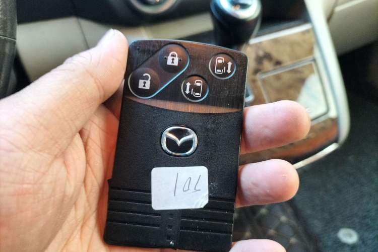 Used Mazda 8 2013 2.5L Ultimate Edition Vehicle Key