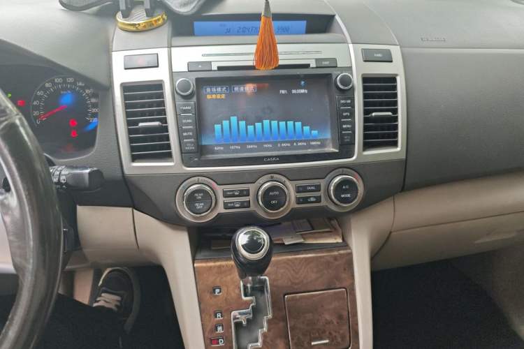 Used Mazda 8 2013 2.5L Ultimate Edition Audio And AC Panel