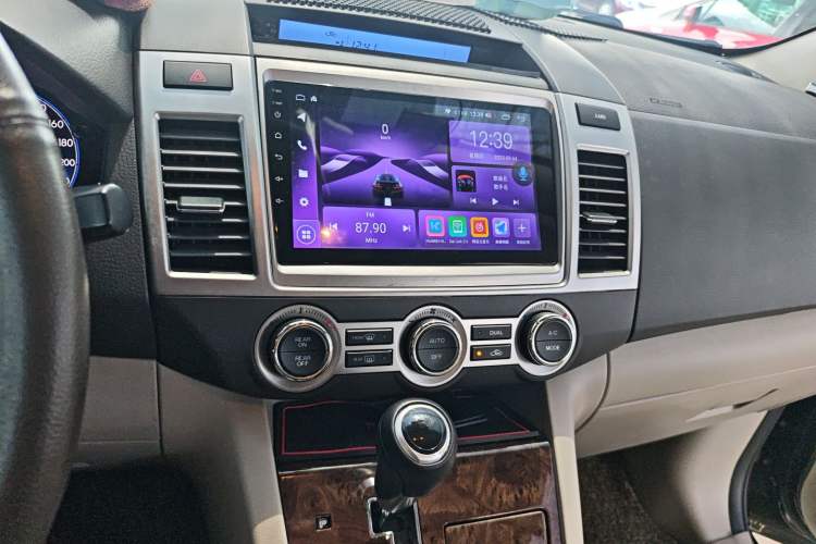 Used Mazda 8 2013 2.5L Ultimate Edition Audio And AC Panel