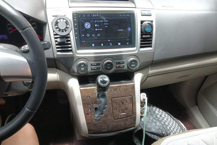 Used Mazda 8 2013 2.5L Ultimate Edition Audio And AC Panel
