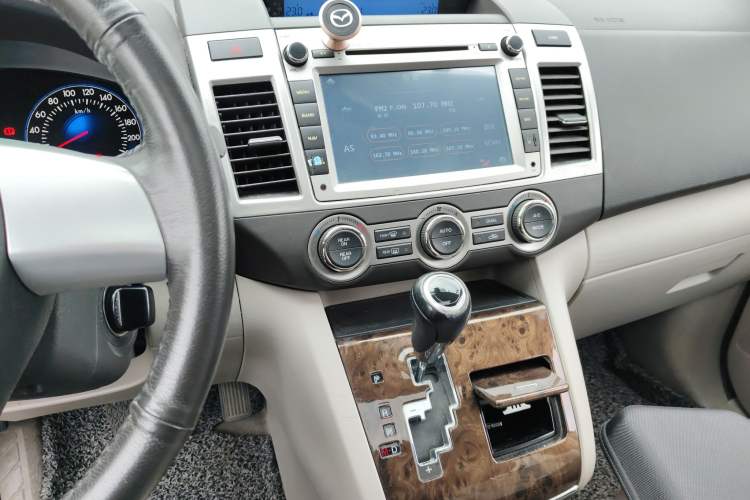Used Mazda 8 2013 2.5L Ultimate Edition Audio And AC Panel