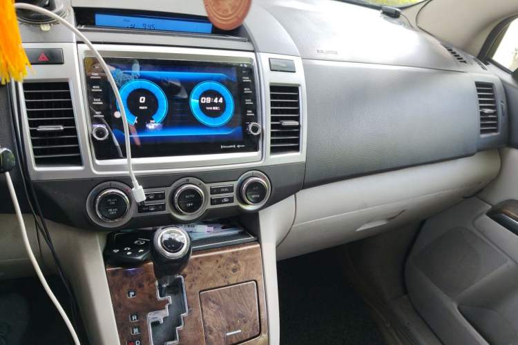 Used Mazda 8 2013 2.5L Ultimate Edition Audio And AC Panel