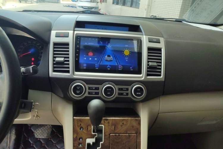 Used Mazda 8 2013 2.5L Elite Edition Audio And AC Panel