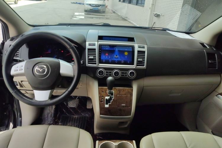 Used Mazda 8 2013 2.5L Elite Edition Center Console