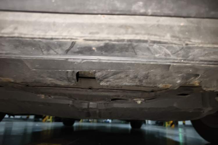 Used Mazda 8 2013 2.5L Elite Edition Chassis Front