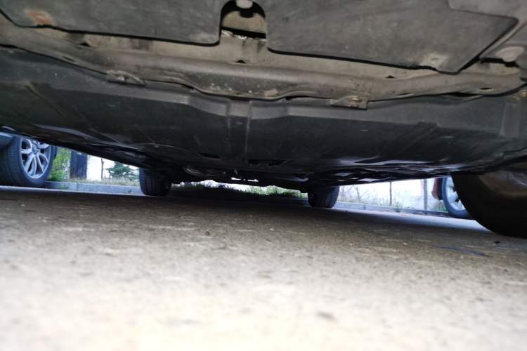 Used Mazda 8 2013 2.5L Elite Edition Chassis Front