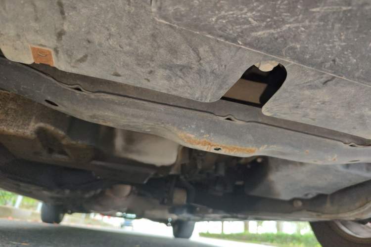 Used Mazda 8 2013 2.5L Ultimate Edition Chassis Front
