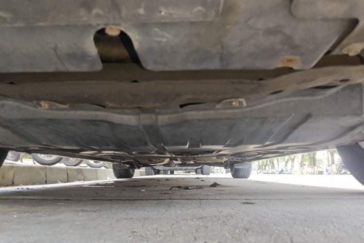 Used Mazda 8 2013 2.5L Ultimate Edition Chassis Front