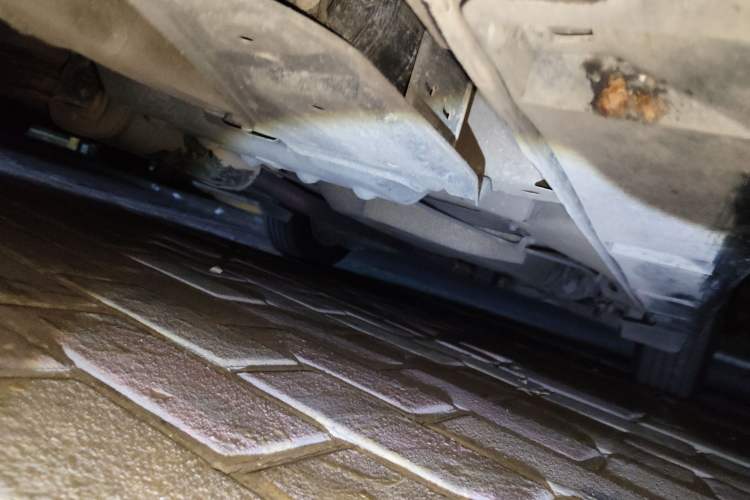 Used Mazda 8 2013 2.5L Ultimate Edition Chassis Front Left