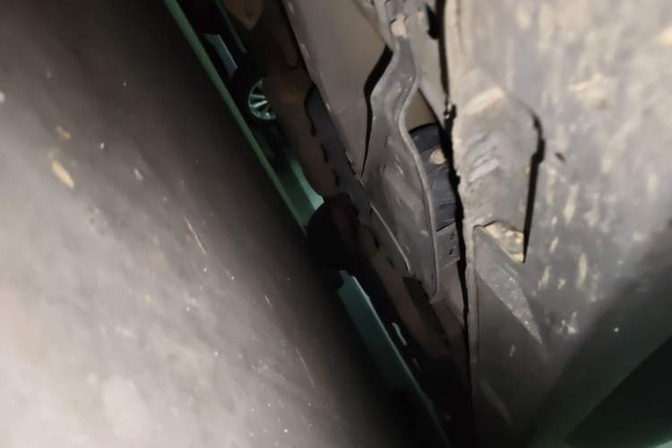 Used Mazda 8 2013 2.5L Elite Edition Chassis Front Left
