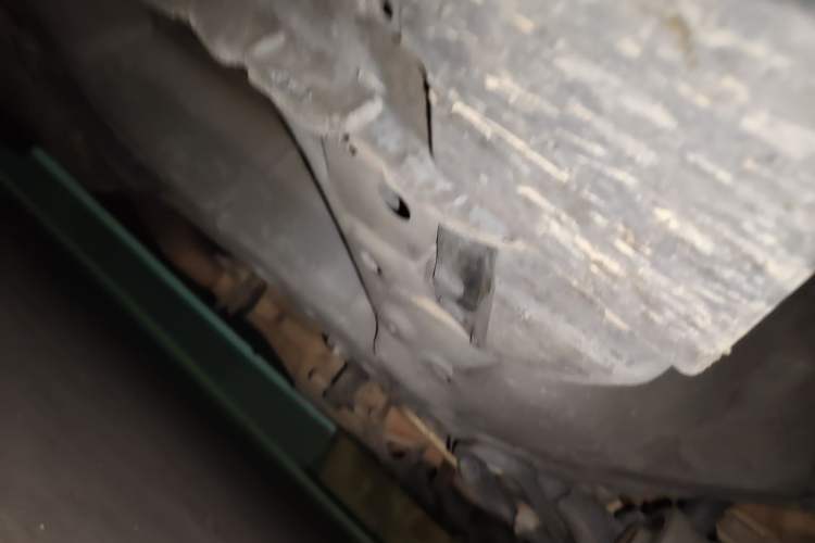 Used Mazda 8 2013 2.5L Elite Edition Chassis Front Right