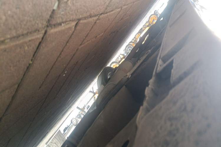 Used Mazda 8 2013 2.5L Deluxe Edition Chassis Front Right