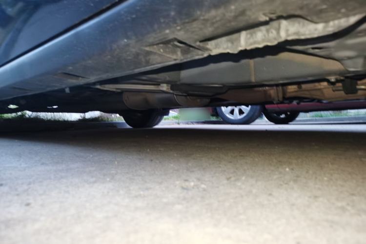 Used Mazda 8 2013 2.5L Elite Edition Chassis Front Right