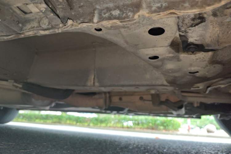 Used Mazda 8 2013 2.5L Ultimate Edition Chassis Front Right