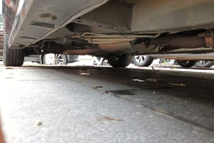 Used Mazda 8 2013 2.5L Ultimate Edition Chassis Front Right