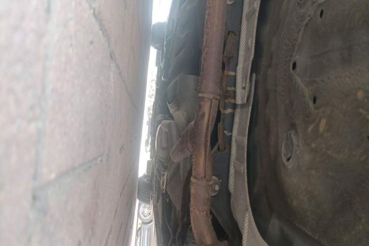 Used Mazda 8 2013 2.5L Deluxe Edition Chassis Rear