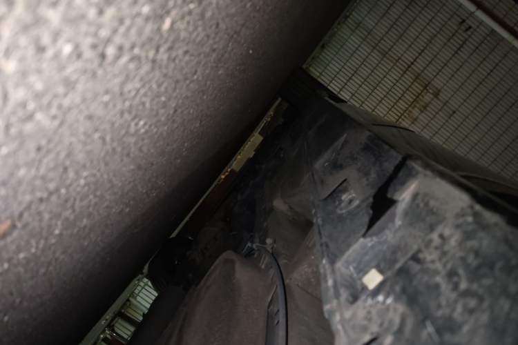 Used Mazda 8 2013 2.5L Ultimate Edition Chassis Rear Left