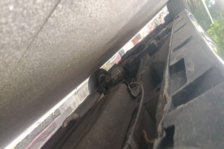 Used Mazda 8 2013 2.5L Deluxe Edition Chassis Rear Left