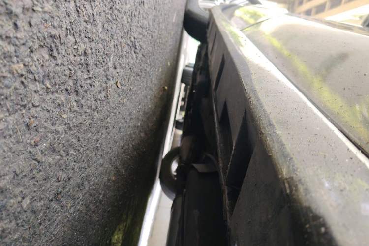 Used Mazda 8 2013 2.5L Ultimate Edition Chassis Rear Left