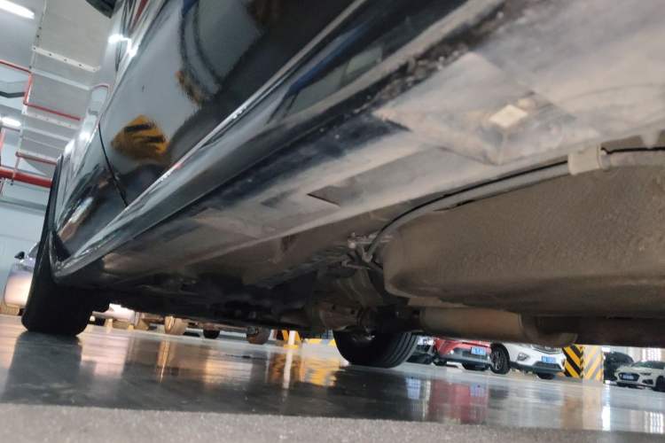 Used Mazda 8 2013 2.5L Ultimate Edition Chassis Rear Left