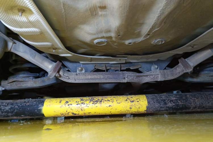 Used Mazda 8 2013 2.5L Ultimate Edition Chassis Rear