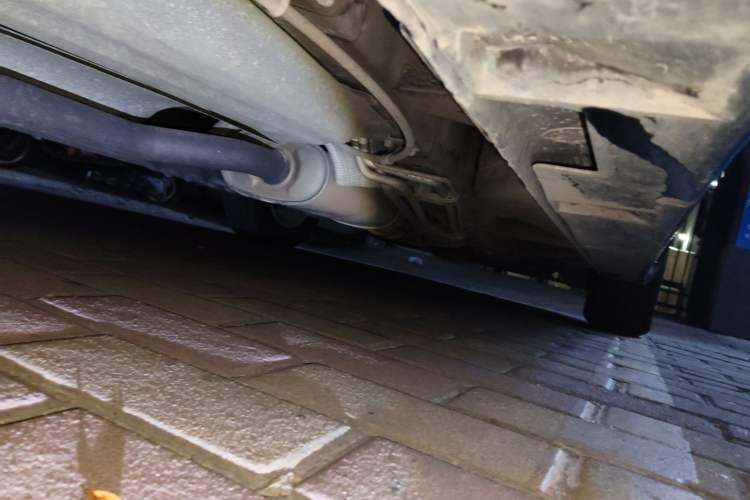 Used Mazda 8 2013 2.5L Ultimate Edition Chassis Rear Right
