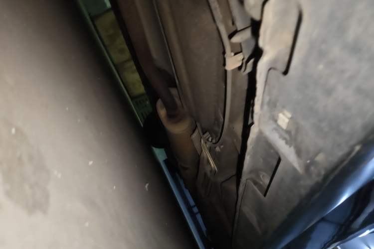 Used Mazda 8 2013 2.5L Elite Edition Chassis Rear Right