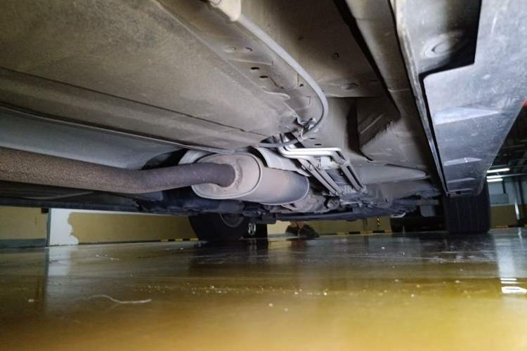 Used Mazda 8 2013 2.5L Ultimate Edition Chassis Rear Right