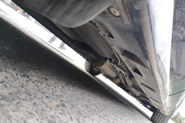 Used Mazda 8 2013 2.5L Ultimate Edition Chassis Rear Right