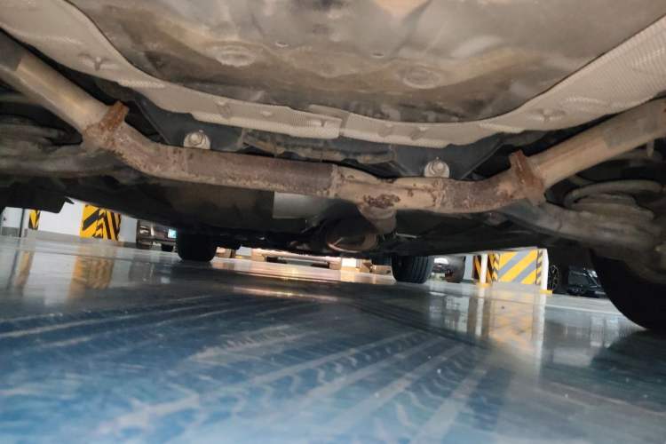 Used Mazda 8 2013 2.5L Ultimate Edition Chassis Rear
