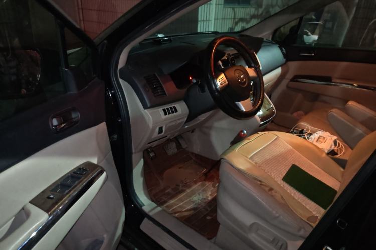 Used Mazda 8 2013 2.5L Ultimate Edition Driver Seat