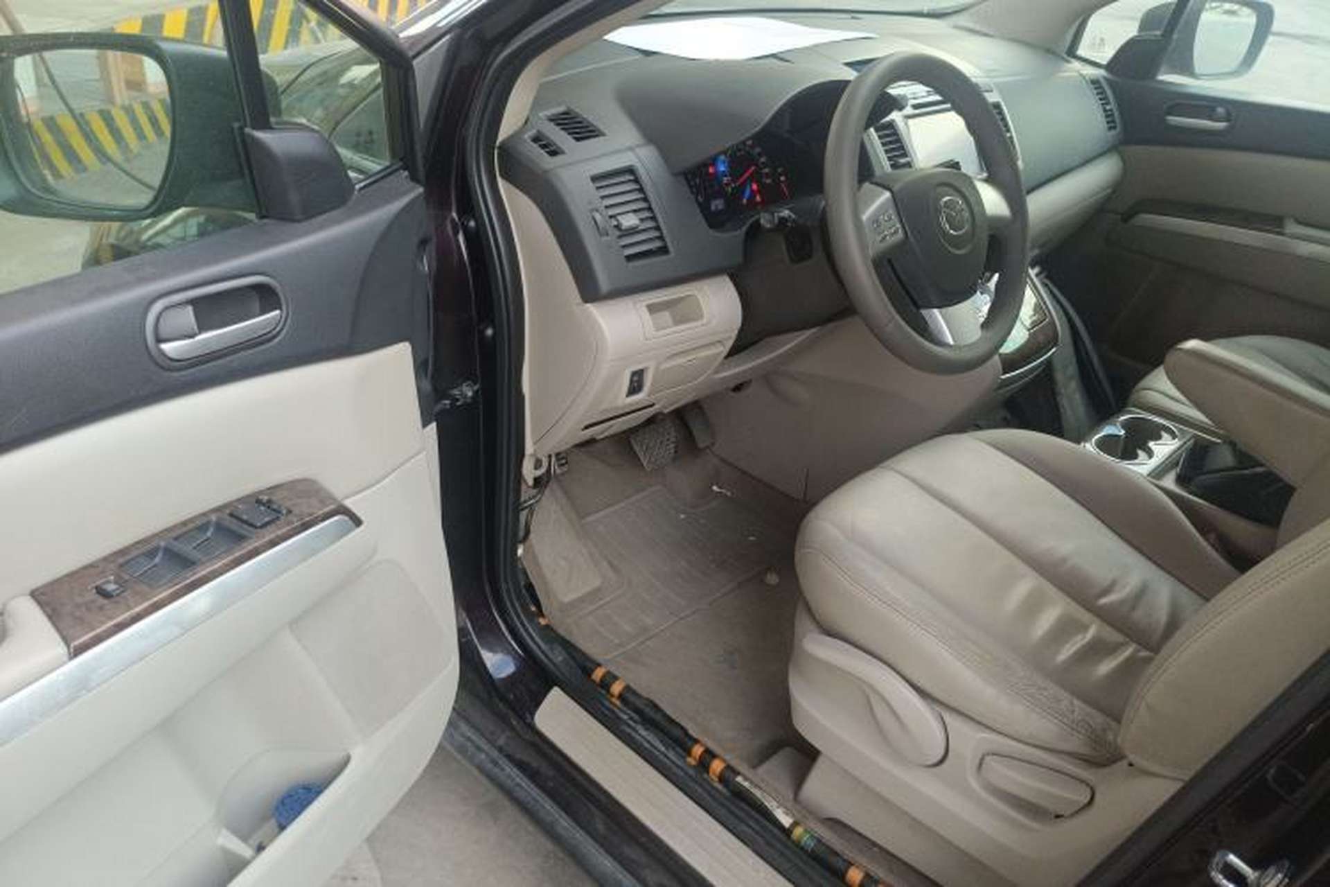 Used Mazda 8 2013 2.5L Elite Edition Driver Seat