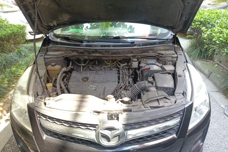 Used Mazda 8 2013 2.5L Elite Edition Engine Bay