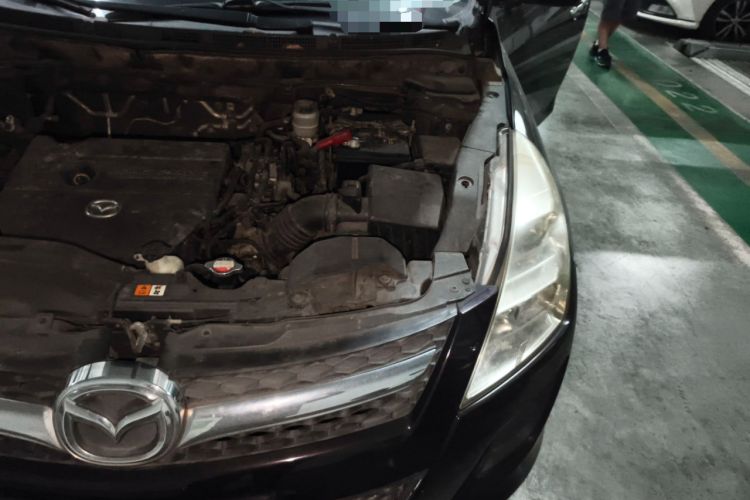 Used Mazda 8 2013 2.5L Elite Edition Engine Bay Left