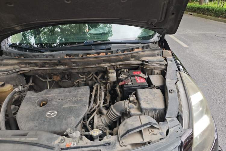 Used Mazda 8 2013 2.5L Ultimate Edition Engine Bay Left