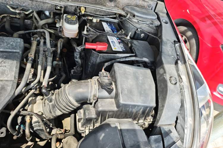 Used Mazda 8 2013 2.5L Ultimate Edition Engine Bay Left