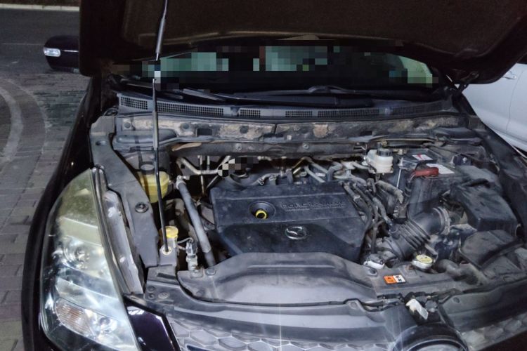 Used Mazda 8 2013 2.5L Ultimate Edition Engine Bay Right