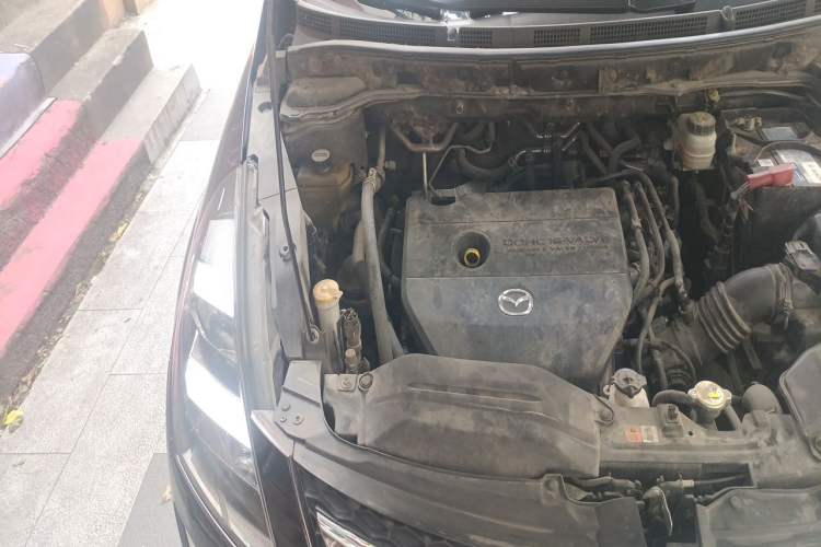 Used Mazda 8 2013 2.5L Deluxe Edition Engine Bay Right
