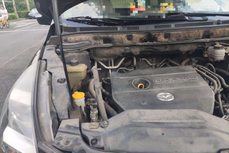 Used Mazda 8 2013 2.5L Ultimate Edition Engine Bay Right