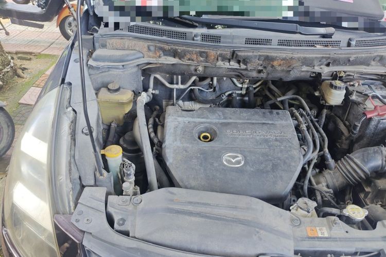 Used Mazda 8 2013 2.5L Ultimate Edition Engine Bay Right