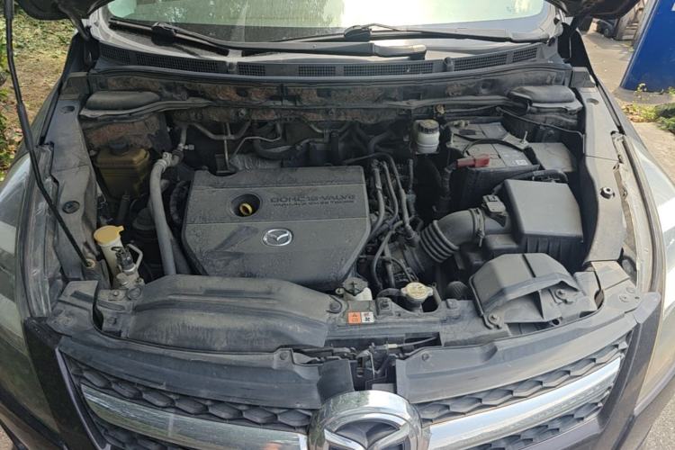 Used Mazda 8 2013 2.5L Ultimate Edition Engine Bay