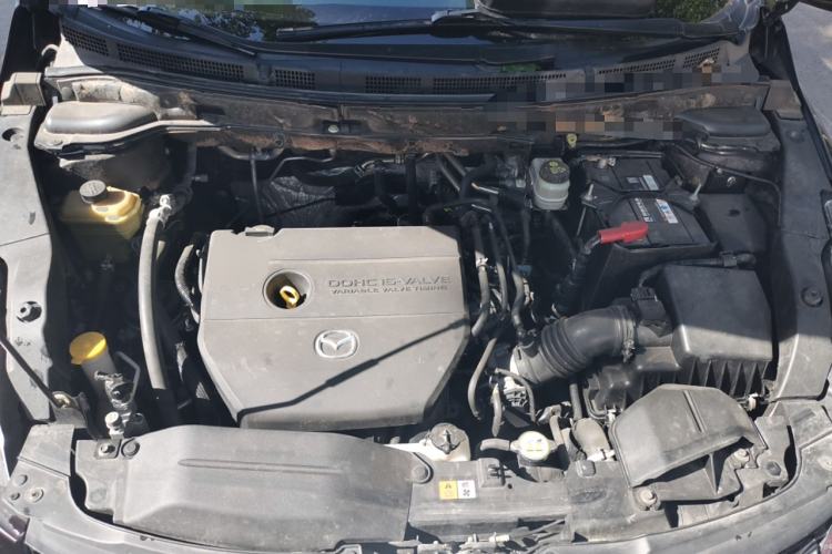 Used Mazda 8 2013 2.5L Deluxe Edition Engine Bay
