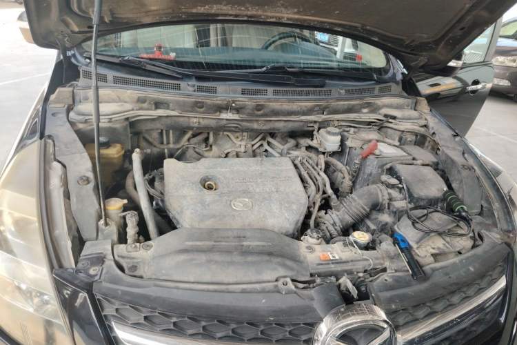 Used Mazda 8 2013 2.5L Ultimate Edition Engine Bay
