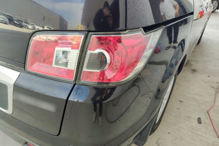 Used Mazda 8 2013 2.5L Elite Edition Exterior 3