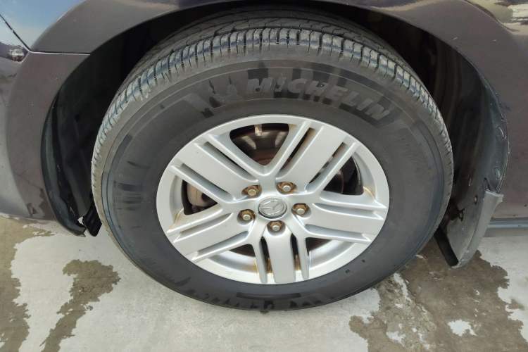 Used Mazda 8 2013 2.5L Elite Edition Exterior 4