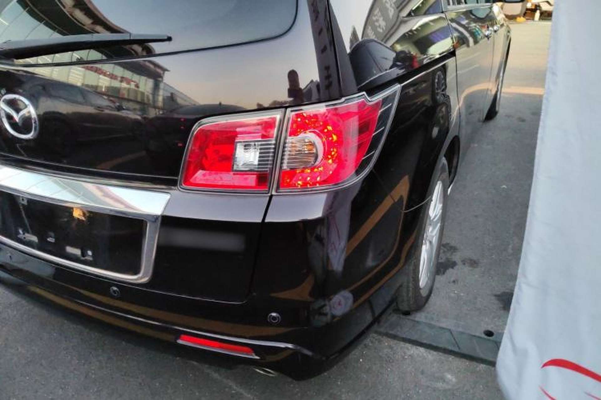 Used Mazda 8 2013 2.5L Ultimate Edition Exterior 6